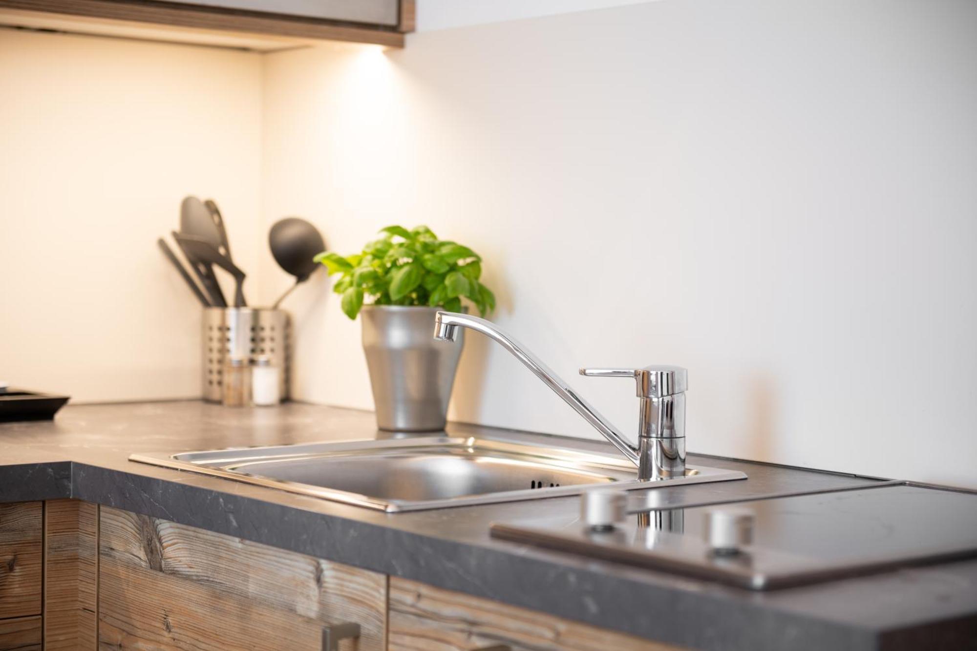 Snooze Apartments Holzkirchen  Eksteriør bilde