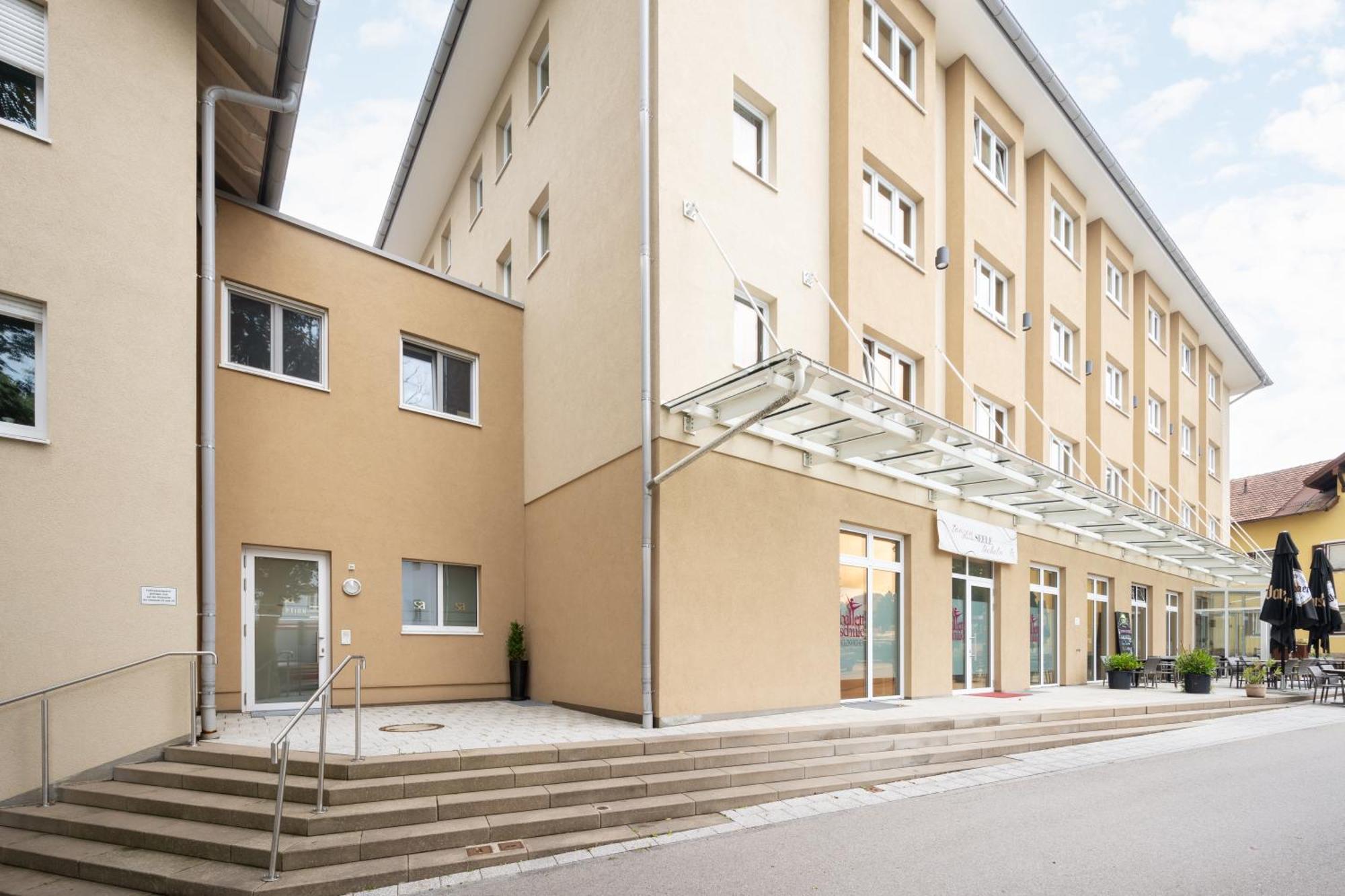 Snooze Apartments Holzkirchen  Eksteriør bilde
